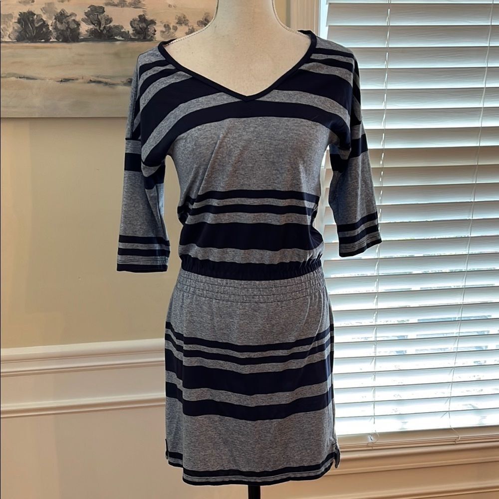 Lole Navy and Light Blue V-Neck Mini Dress